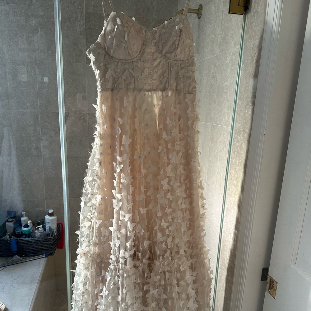 Elegant Cream Midi Dress